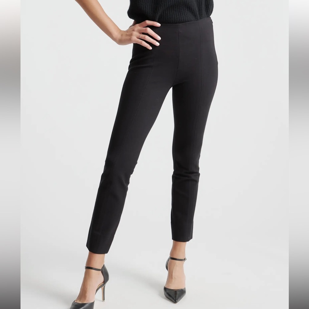 Quince Ultra Stretch Ponte Pintuck Size M Black Ankle Pants